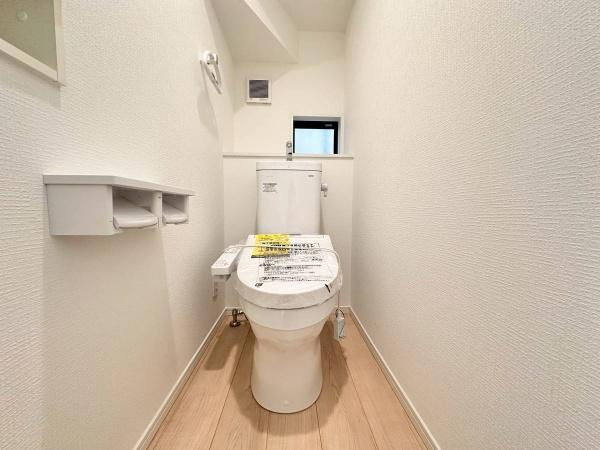 紀の川市下井阪第3-3号棟　新築戸建のトイレ