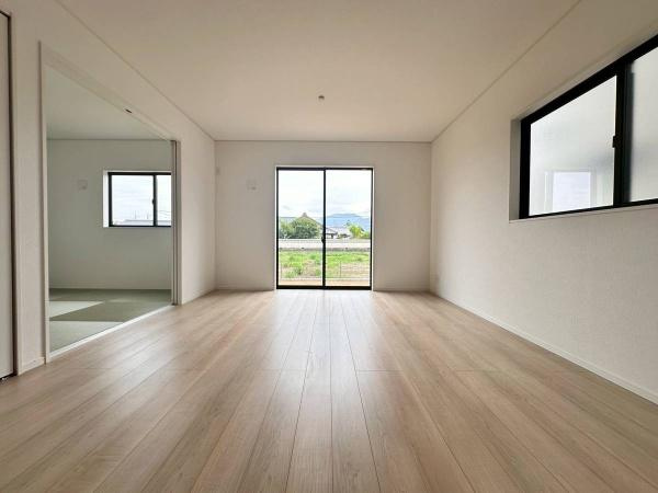 紀の川市下井阪第3-3号棟　新築戸建の居間・リビング