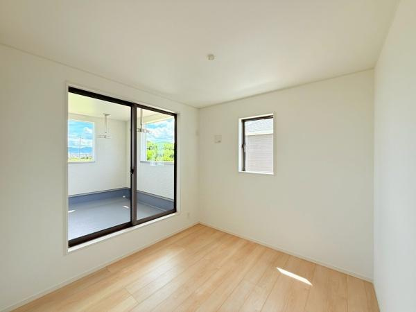 岩出市中島第2-1号棟　新築戸建の洋室