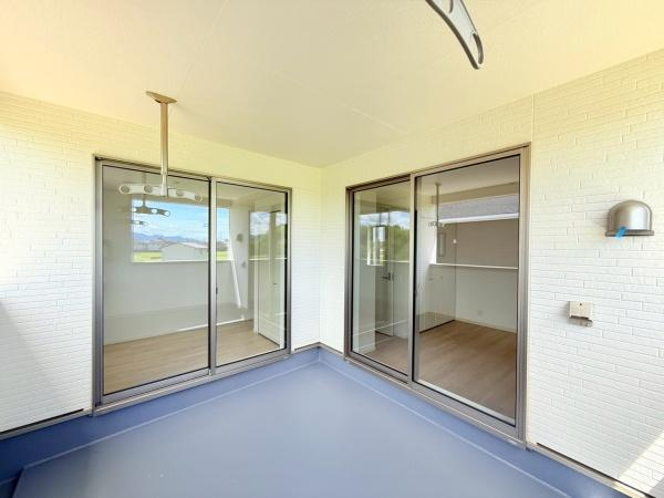 岩出市中島第2-1号棟　新築戸建のバルコニー