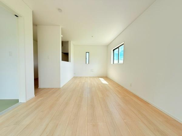 岩出市中島第2-1号棟　新築戸建の居間・リビング