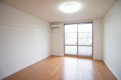 ディアス・コスモ大泉 参番館の居間・リビング|※同タイプ・現況優先