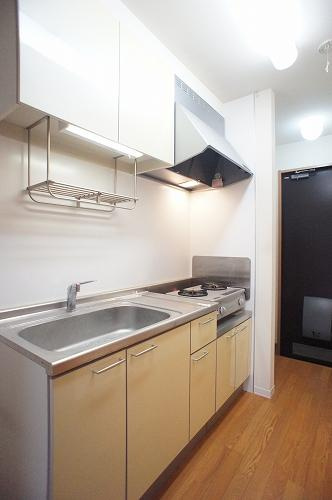 ディアス・コスモ大泉 参番館のキッチン|※同タイプ・現況優先