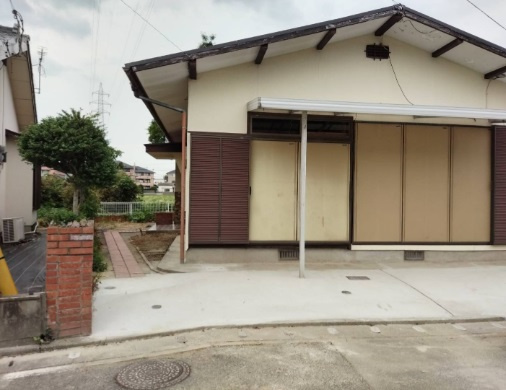 津福今町中古住宅の外観