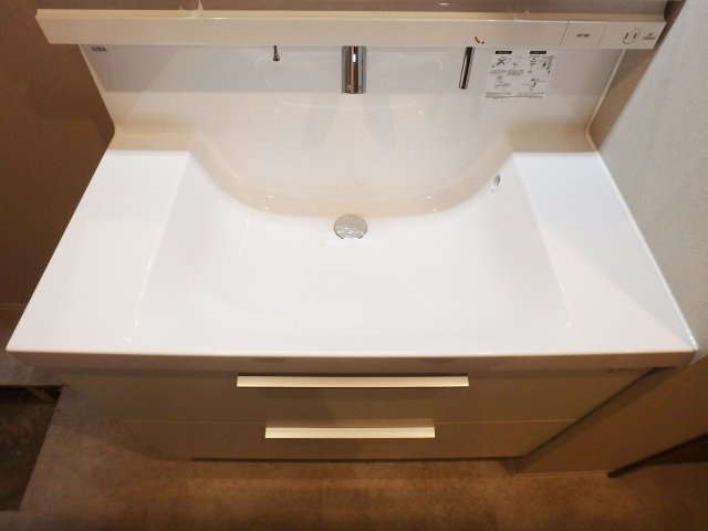 甲子園住宅の独立洗面台