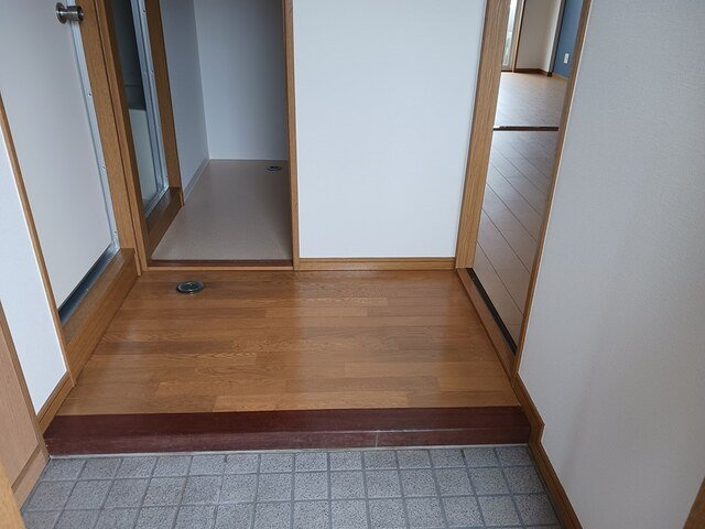 レジデンス家久の玄関