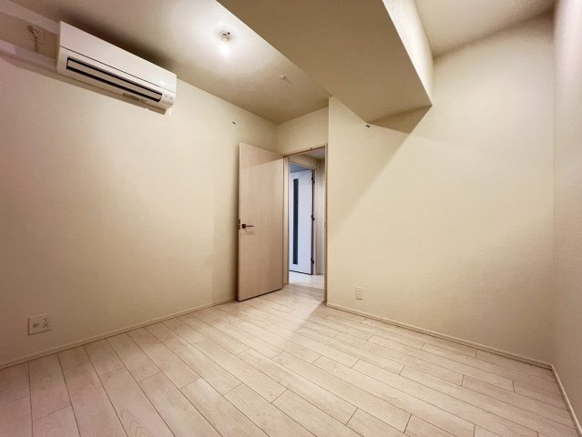 スプランディッド上本町WESTの洋室