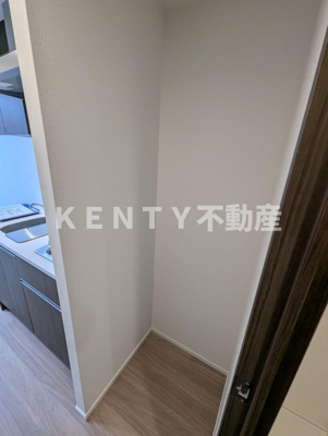 【バルコニー】 | クレストコート池上六丁目 | 外からの目が気にならないバルコニーで洗濯物が干せます