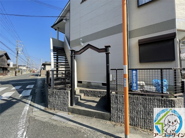 ルピナス1番館のエントランス