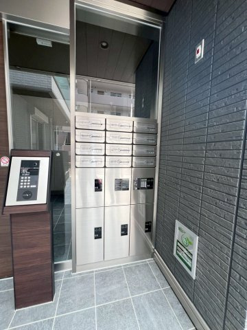 ラコルト板付のエントランス