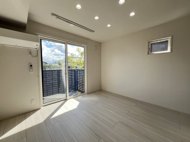 rekora(レコラ)の居間・リビング