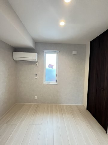 rekora(レコラ)の洋室