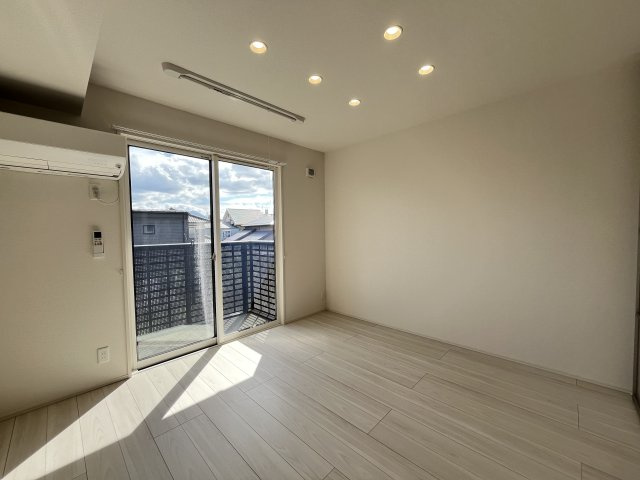 rekora(レコラ)の居間・リビング