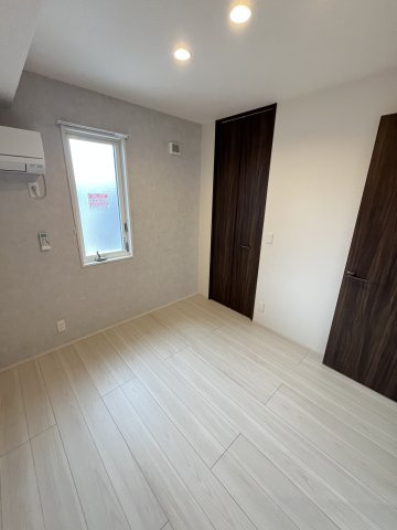 rekora(レコラ)の洋室