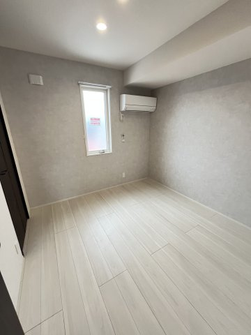 rekora(レコラ)の洋室