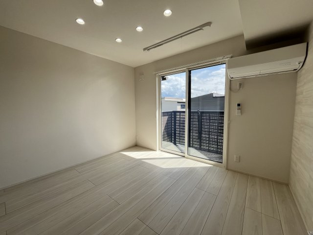 rekora(レコラ)の居間・リビング