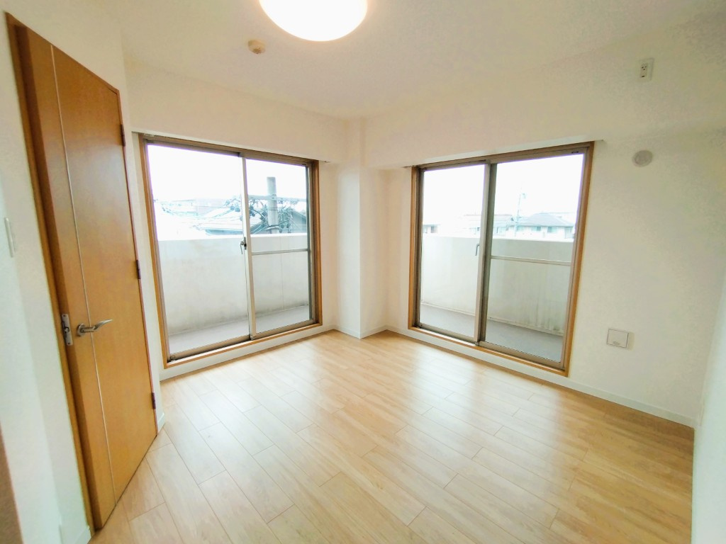 サンクレイドル東海グランデの洋室