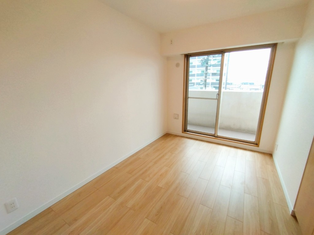 サンクレイドル東海グランデの洋室