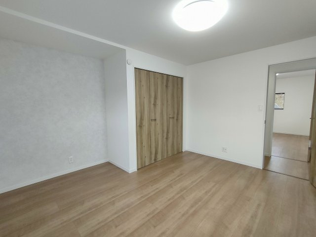 金比羅町中古住宅の洋室