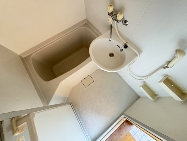 ホワイトセゾン宮久保の浴室