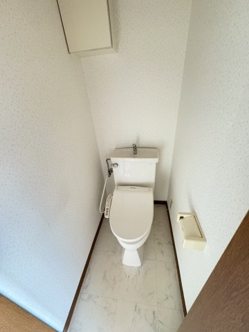 ホワイトセゾン宮久保のトイレ