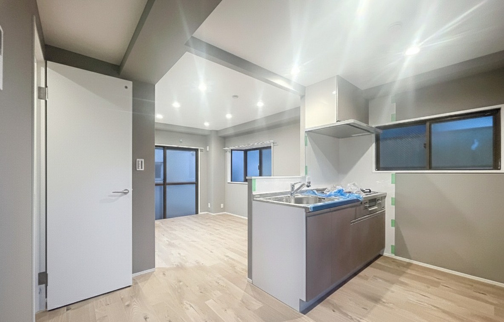 フローレス五反野