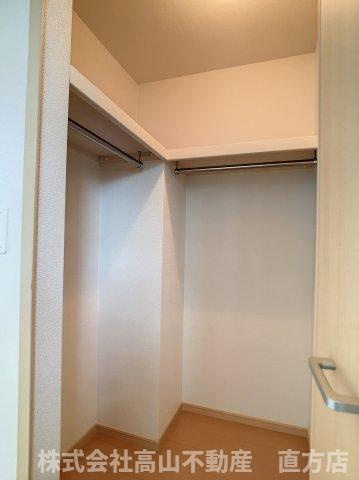 イル・パラッツオモデルノＢの収納