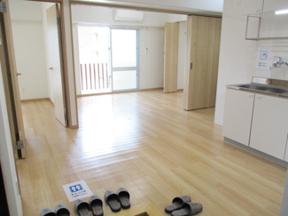 【居間・リビング】 | 琉食辻町マンション
