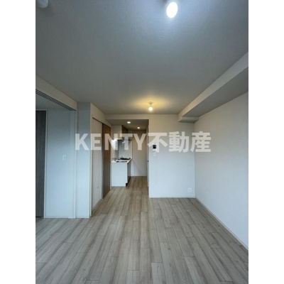 【居間・リビング】 | ウェルスクエア馬込Ⅱ | ゆったりとした居間です