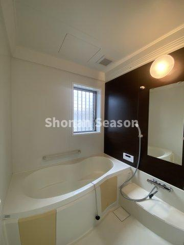 【浴室】 | 1日の疲れを癒す清潔感のある浴室◎リラックスタイムをお過ごし下さい♪