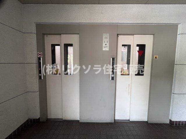 くずはセンチュリータウン3番館のその他共用部分|エレベーター2基
■物件内覧・資金計画相談・住宅ローン相談、リフォーム相談、お問合せ受付中■
※当日・翌日のご内覧、ご相談はお電話でのお問合せがスムーズです！