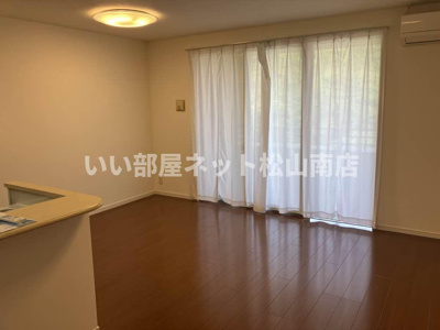 【居間・リビング】 | オーヴィジョン道後湯之町