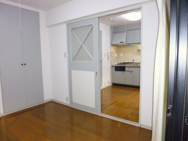 歌敷山ハイツの居間・リビング