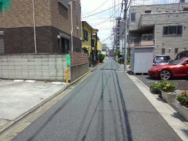 足立区梅島２丁目の倉庫の周辺