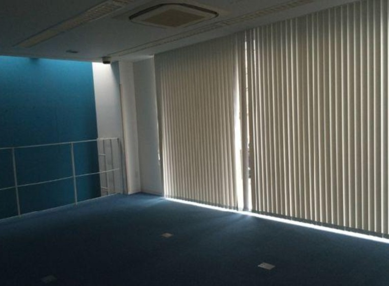 足立区梅島２丁目の倉庫の内装