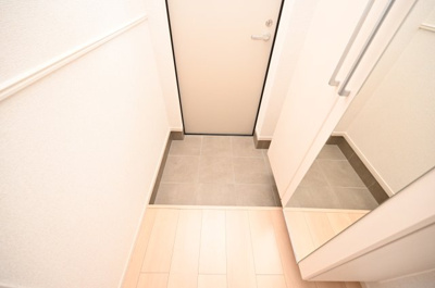 【玄関】 | メゾン山の辺