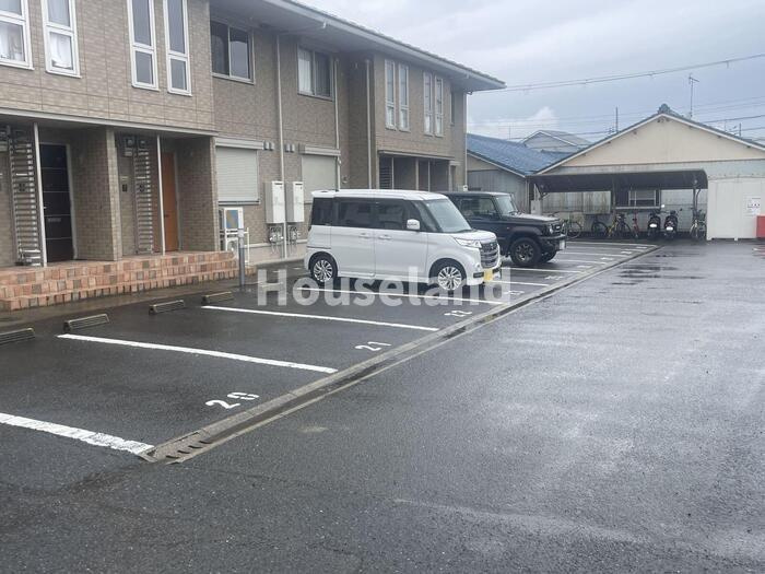 イル デ パン B棟の駐車場