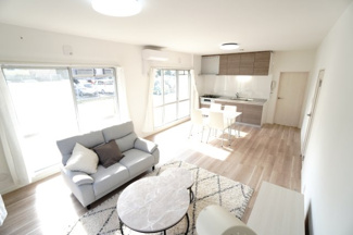 【居間・リビング】 | 【リノベ済】エメラルドマンション安古市 | 室内（2026年2月5日13：50頃）撮影