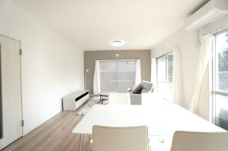 【居間・リビング】 | 【リノベ済】エメラルドマンション安古市 | 室内（2026年2月5日13：50頃）撮影