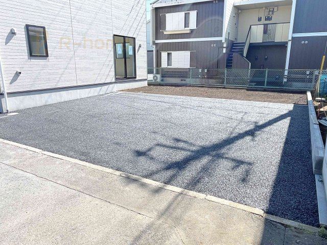 牛久市柏田町第2　新築戸建て　1号棟の駐車場|カースペースは2台お停めいただけます♪