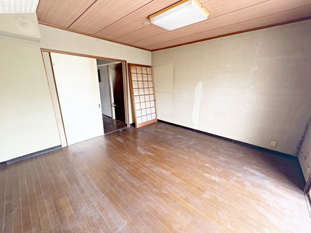 桃山町大島の洋室