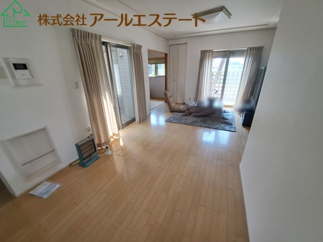 加古川市平岡町一色西１丁目　　中古戸建の居間・リビング