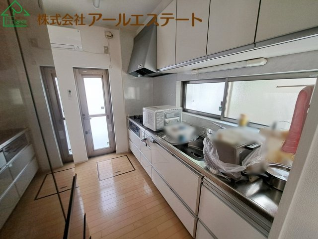 加古川市平岡町一色西１丁目　　中古戸建のキッチン