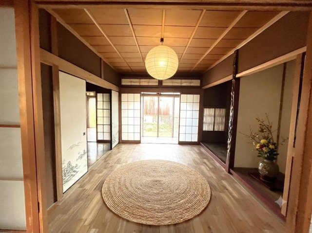 大垣市赤坂戸建の洋室