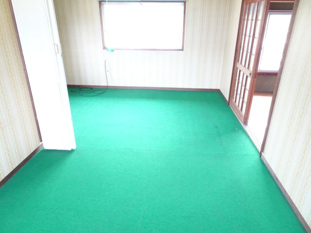 大垣市赤坂戸建の洋室