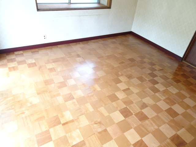 大垣市赤坂戸建の洋室