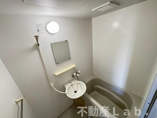 ディアス新町の浴室