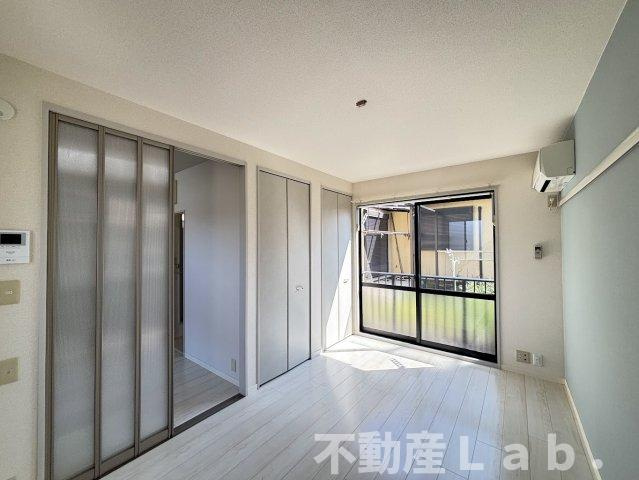 ディアス新町の居間・リビング