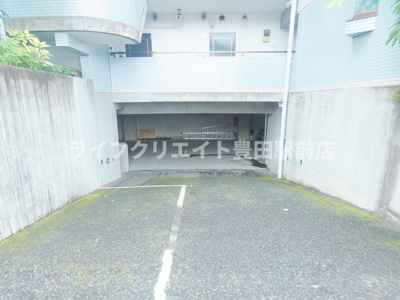 【駐車場】 | シルクロードハイツ