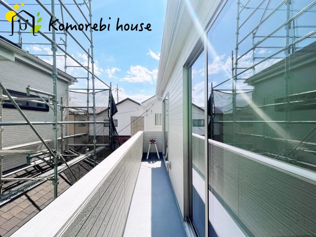 上尾市上尾下　4期　新築一戸建て　Cのバルコニー|落ち着いた時間を過ごせるバルコニーです